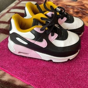 Nike toddler size 7